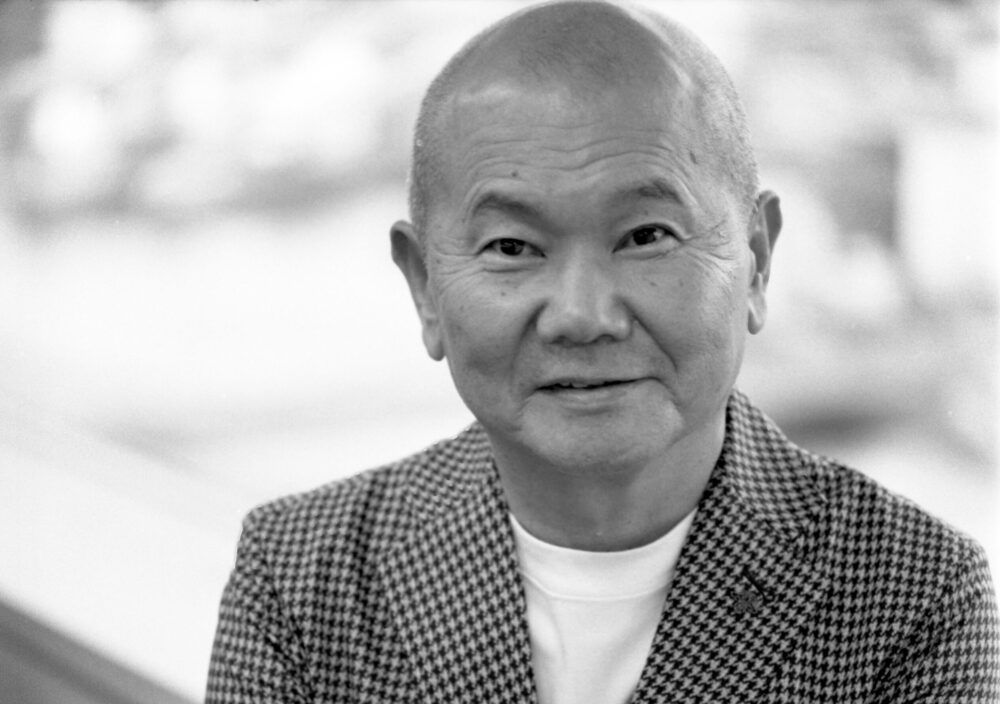 専務取締役　岡田 英治 様